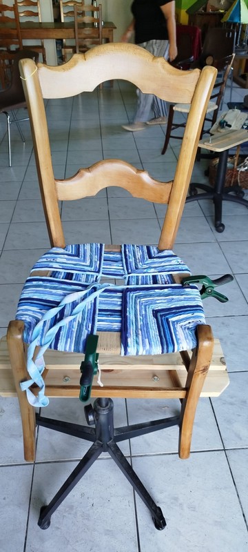 Chaise1.jpg 